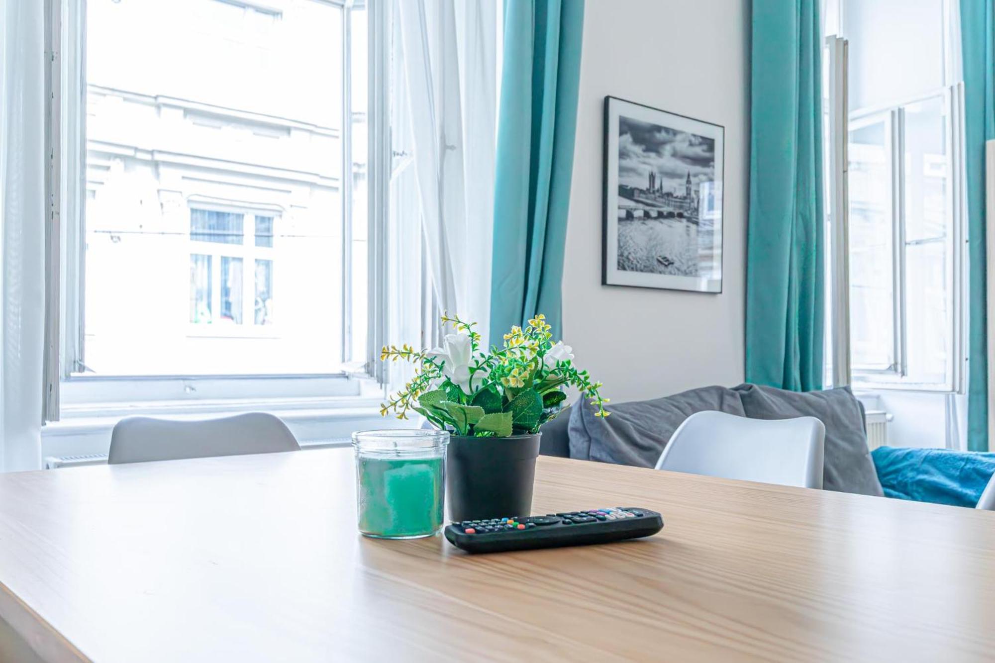 Superior 2Br Apartment - Perfect For Longstays Wenen Buitenkant foto